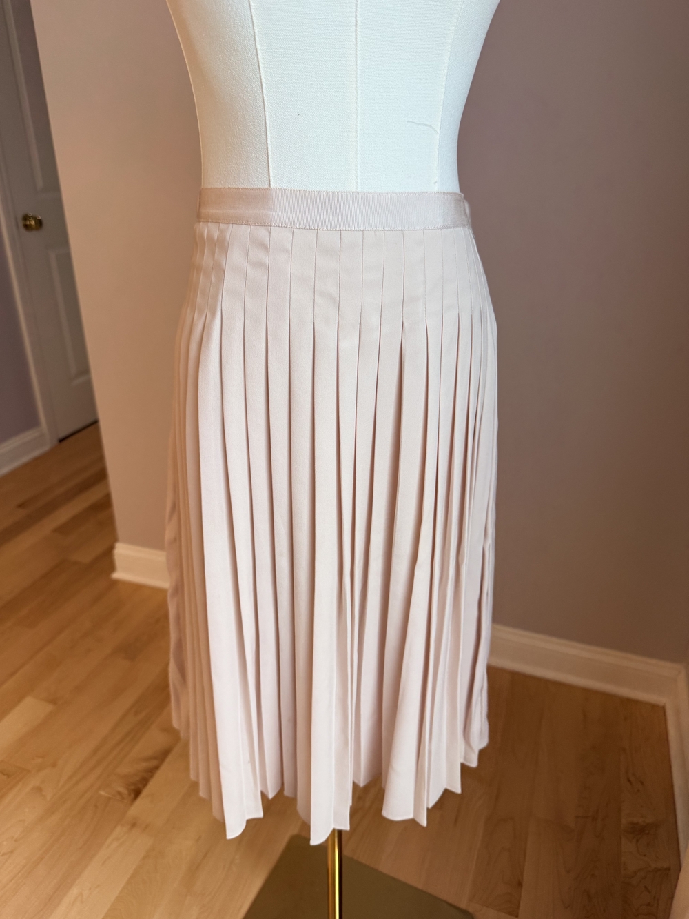 Ann Taylor Pleated Midi Skirt in Soft Blush